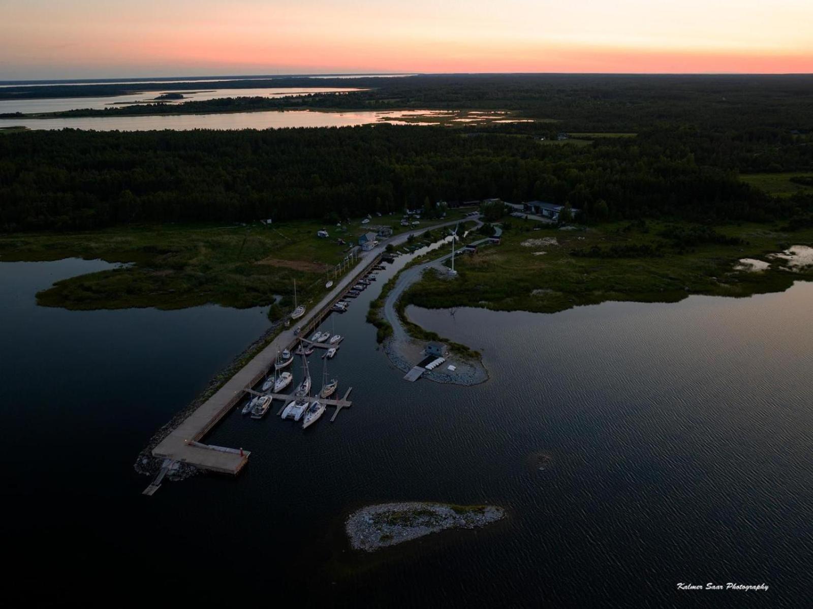 Lounaranna Harbour Accommodation Simisti Екстер'єр фото