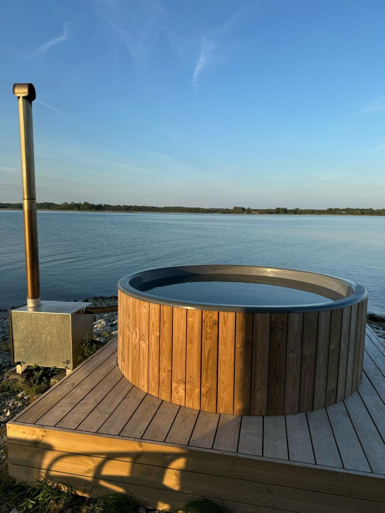 Lounaranna Harbour Accommodation Simisti Екстер'єр фото